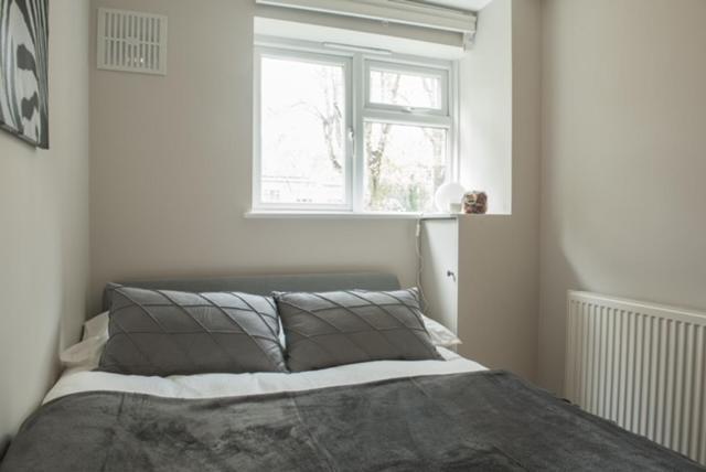 Finchley Contemporary 2 Bed Apartment + Parking Hendon Eksteriør bilde